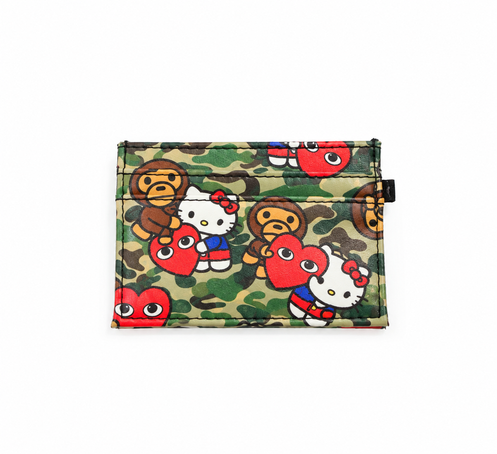 Love Struck Camo Card Wallet 🍒